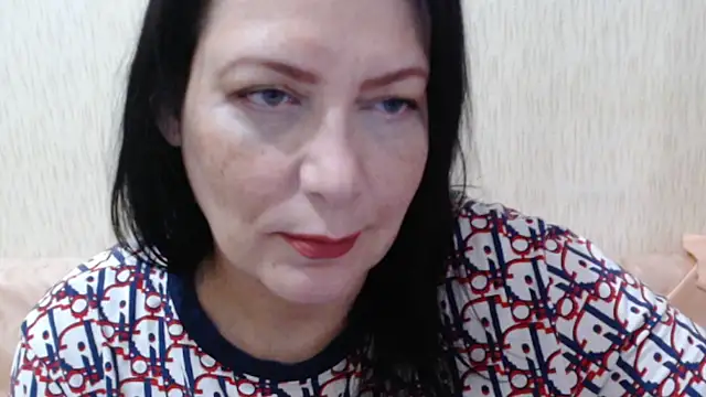 Snapshot of Mirabelle_Sweet chatting on November 28, 2025, 10:04 am Mirabelle Sweet online show from November 28, 2025, 10:04 am