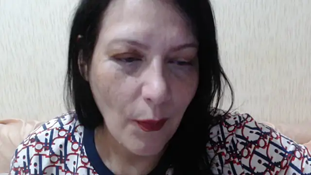 Snapshot of Mirabelle_Sweet chatting on November 18, 2025, 11:48 pm Mirabelle Sweet online show from November 18, 2025, 11:48 pm