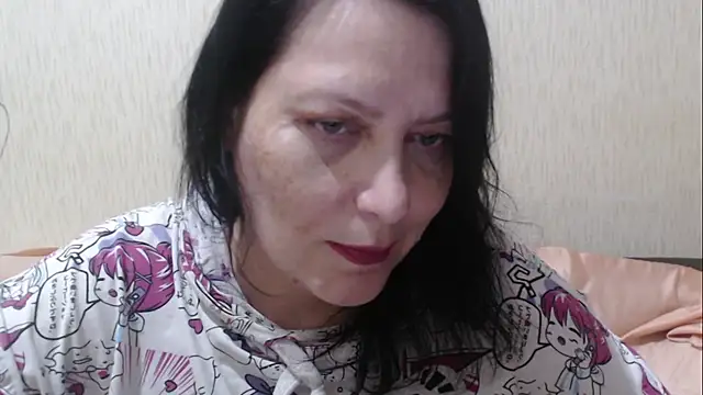 Snapshot of Mirabelle_Sweet chatting on May 16, 2026, 2:10 am Mirabelle Sweet online show from May 16, 2026, 2:10 am