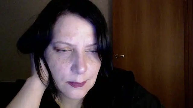 Snapshot of Mirabelle_Sweet chatting on June 6, 2026, 6:57 pm Mirabelle Sweet online show from June 6, 2026, 6:57 pm