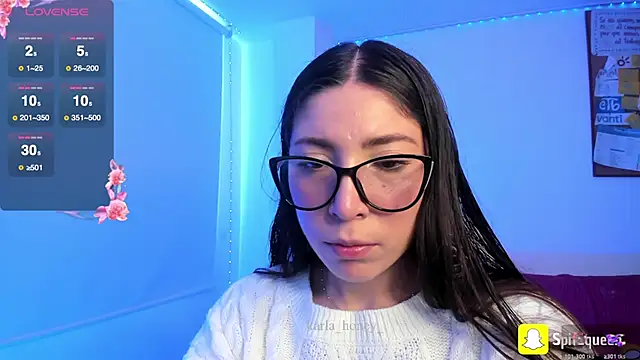 Snapshot of Spit_queen chatting on May 7, 2026, 4:43 pm Spit queen online show from May 7, 2026, 4:43 pm