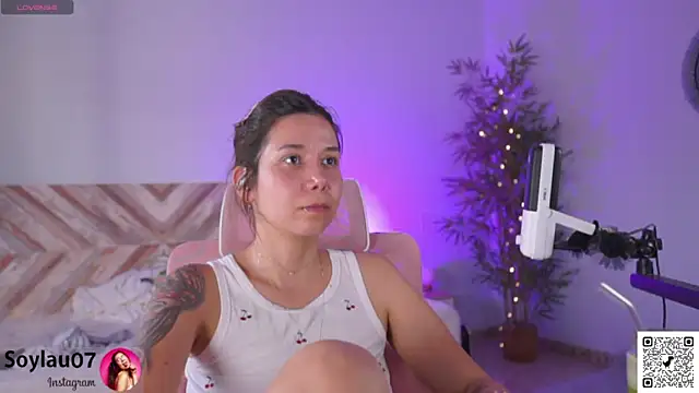 imjess01 online show from June 24, 2026, 6:45 am