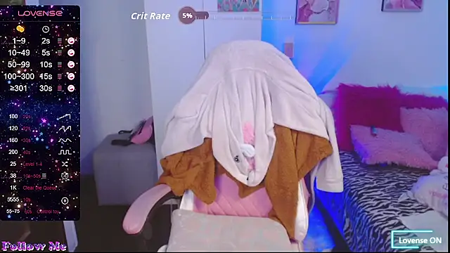 Martina Dash online show from October 30, 2025, 11:45 pm