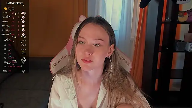 Snapshot of Amelia_Lein chatting on January 17, 2025, 8:02 am Amelia Lein online show from January 17, 2025, 8:02 am