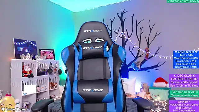 TheLaceyBloom online show from December 5, 2025, 1:27 am