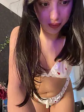 Snapshot of Tasty_Nora chatting on December 2, 2025, 5:20 am Tasty Nora online show from December 2, 2025, 5:20 am