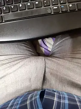 Snapshot of adicma123 chatting on March 4, 2026, 3:47 am adicma123 online show from March 4, 2026, 3:47 am