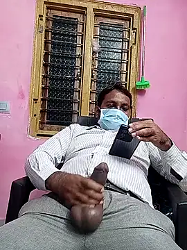 adicma123 online show from October 30, 2025, 3:31 pm