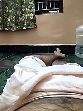 adicma123 online show from April 16, 2026, 3:46 pm