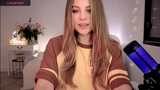 ImKeira online show from February 13, 2025, 8:13 pm