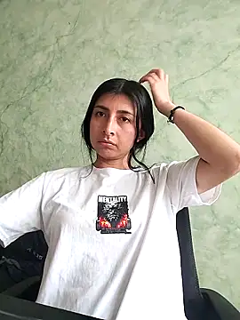 EmmaWilliamss online show from March 27, 2026, 8:21 pm