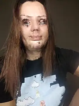 KrissSexi online show from February 11, 2026, 5:02 pm