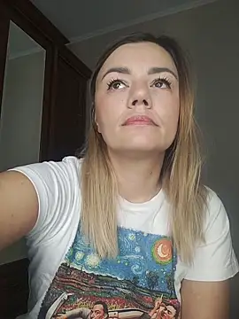 KrissSexi online show from October 28, 2025, 4:46 am