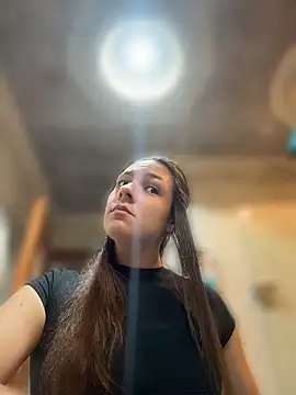 Bianca     online show from April 12, 2026, 11:08 pm