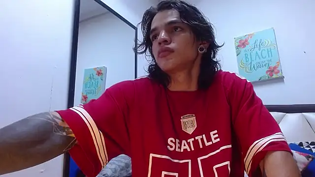 AlbertBernal69 online show from September 15, 2025, 3:29 am