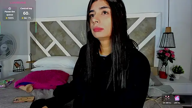 ZiaCalifa online show from March 12, 2026, 12:09 pm