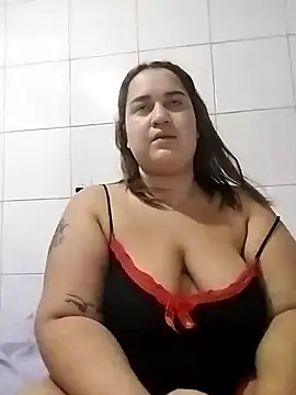 Snapshot of MinaBoss chatting on December 5, 2025, 1:38 am MinaBoss online show from December 5, 2025, 1:38 am