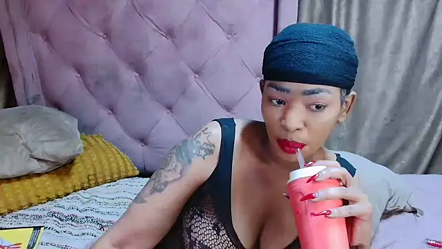 Snapshot of AFRICANGODDESSXXX chatting on January 18, 2026, 5:27 pm AFRICANGODDESSXXX online show from January 18, 2026, 5:27 pm