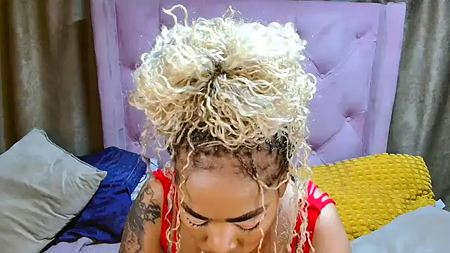 AFRICANGODDESSXXX online show from October 3, 2025, 11:39 pm