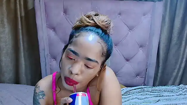 Snapshot of AFRICANGODDESSXXX chatting on February 17, 2026, 7:55 pm AFRICANGODDESSXXX online show from February 17, 2026, 7:55 pm