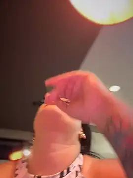 Snapshot of Insane_Issa chatting on March 9, 2025, 1:25 am Insane Issa online show from March 9, 2025, 1:25 am