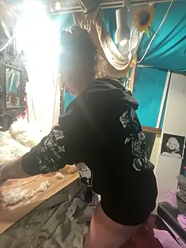 SummerBlueMoon online show from March 4, 2026, 3:36 am