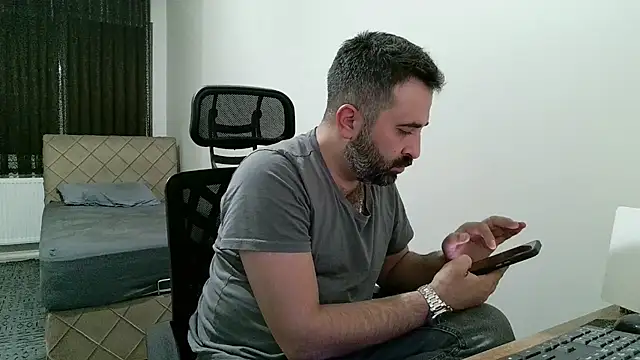 tgltplsr online show from February 12, 2026, 8:30 pm