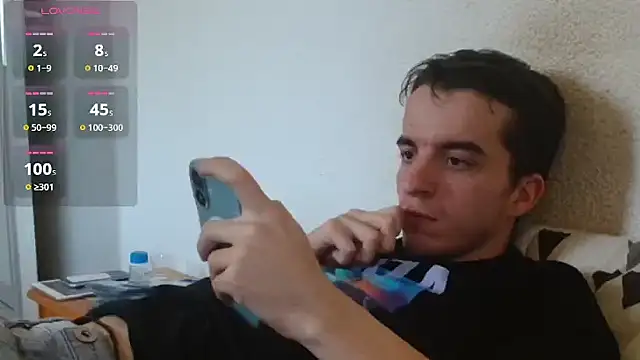 Tombgy07 online show from April 27, 2026, 1:42 pm