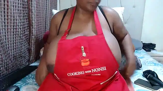 Snapshot of CHOCOLATEDARKBUSTYX chatting on September 9, 2025, 6:06 pm CHOCOLATEDARKBUSTYX online show from September 9, 2025, 6:06 pm