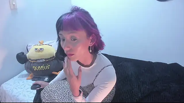 Snapshot of tati_cardenas chatting on February 18, 2025, 4:37 am tati cardenas online show from February 18, 2025, 4:37 am