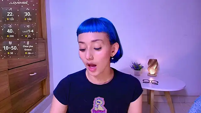 tati cardenas online show from April 12, 2026, 4:27 am