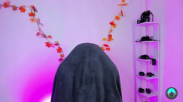 sofi elfqueen online show from February 21, 2026, 11:40 pm