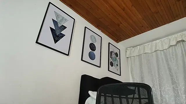 sam her online show from December 15, 2025, 1:00 am