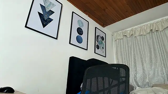 sam her online show from November 2, 2025, 1:54 am