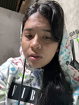 Snapshot of moncerrat_luna chatting on February 7, 2025, 10:08 am moncerrat luna online show from February 7, 2025, 10:08 am