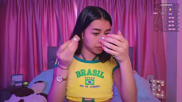 Emiily Scott1 online show from November 29, 2025, 2:39 pm