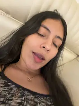 Sophie  Foxxx online show from November 7, 2025, 11:19 pm