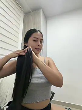 Snapshot of Sophie__Foxxx chatting on May 28, 2026, 12:51 am Sophie Foxxx online show from May 28, 2026, 12:51 am