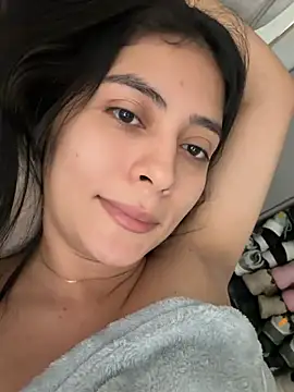 Snapshot of Sophie__Foxxx chatting on April 19, 2026, 2:40 pm Sophie Foxxx online show from April 19, 2026, 2:40 pm