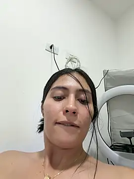 Snapshot of Sophie__Foxxx chatting on May 15, 2026, 11:03 pm Sophie Foxxx online show from May 15, 2026, 11:03 pm