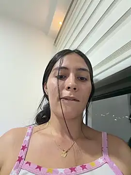 Snapshot of Sophie__Foxxx chatting on May 15, 2026, 10:52 pm Sophie Foxxx online show from May 15, 2026, 10:52 pm