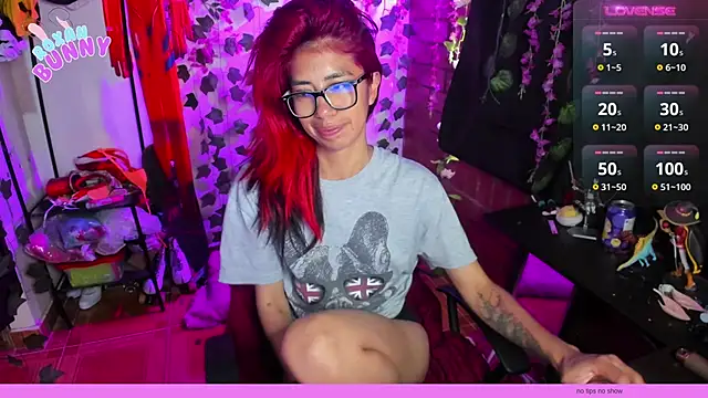 Snapshot of Roxanbunny1 chatting on February 2, 2025, 10:28 pm Roxanbunny1 online show from February 2, 2025, 10:28 pm