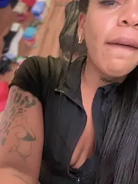 Charly  online show from November 20, 2025, 7:58 pm