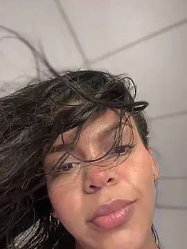 Charly  online show from October 24, 2025, 5:28 am