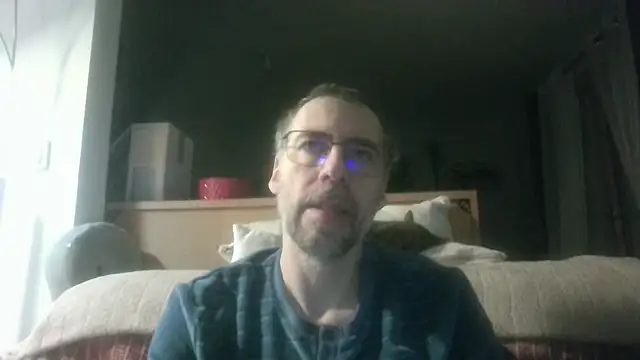 Snapshot of ptitcanard60600 chatting on January 13, 2026, 12:04 am ptitcanard60600 online show from January 13, 2026, 12:04 am