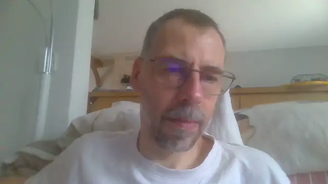 Snapshot of ptitcanard60600 chatting on September 20, 2025, 2:55 pm ptitcanard60600 online show from September 20, 2025, 2:55 pm