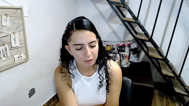 Snapshot of samantha_baby_ chatting on March 13, 2025, 12:27 am samantha baby online show from March 13, 2025, 12:27 am