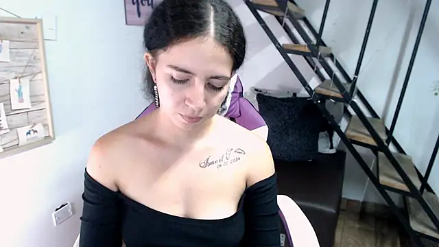 Snapshot of samantha_baby_ chatting on October 8, 2025, 7:14 pm samantha baby online show from October 8, 2025, 7:14 pm