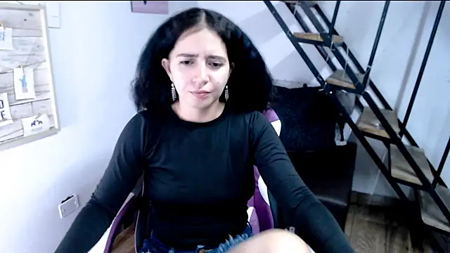 Snapshot of samantha_baby_ chatting on October 2, 2025, 6:11 pm samantha baby online show from October 2, 2025, 6:11 pm