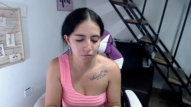 Snapshot of samantha_baby_ chatting on October 7, 2025, 6:20 pm samantha baby online show from October 7, 2025, 6:20 pm